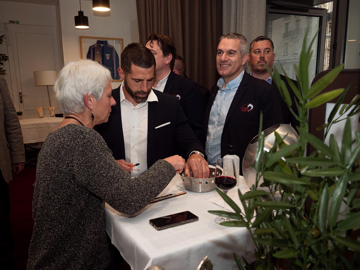 placeholder image-sq