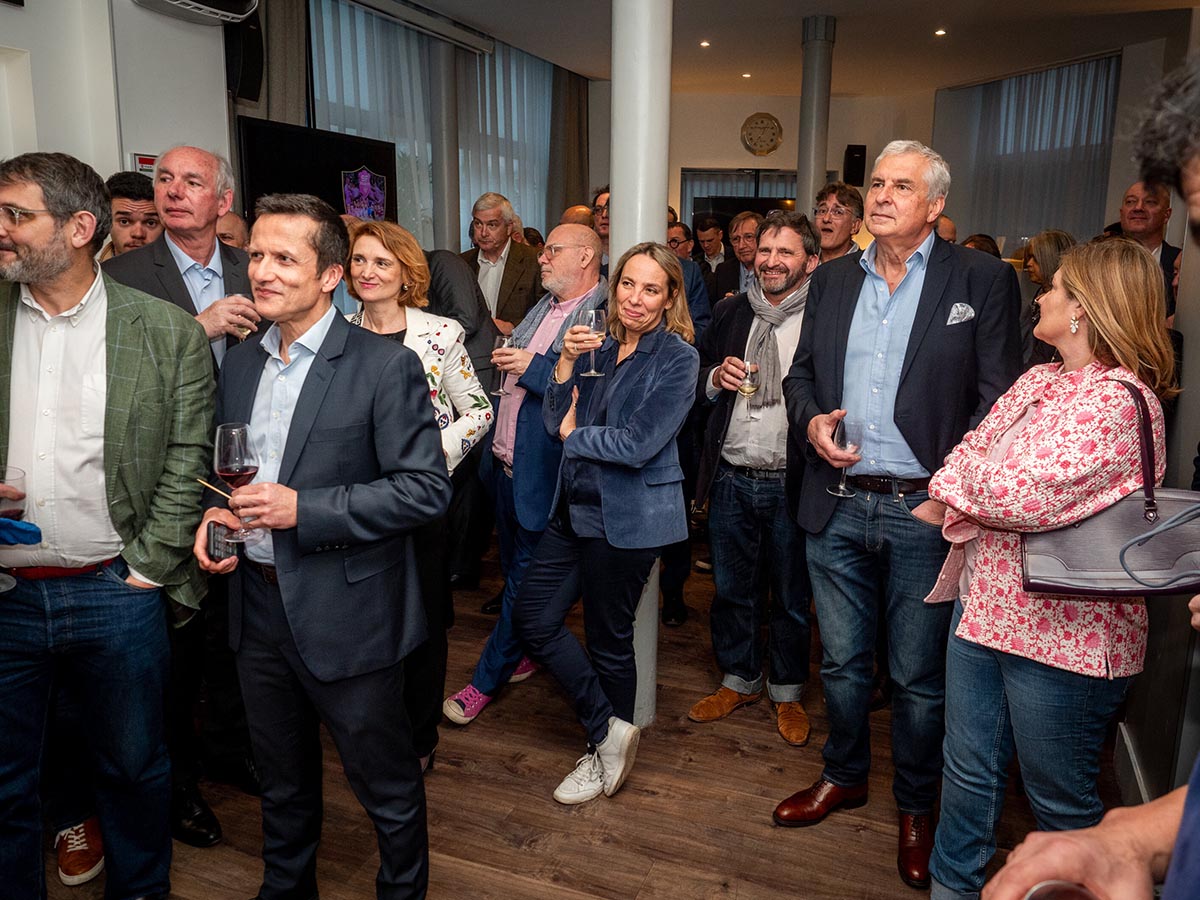 placeholder image-sq