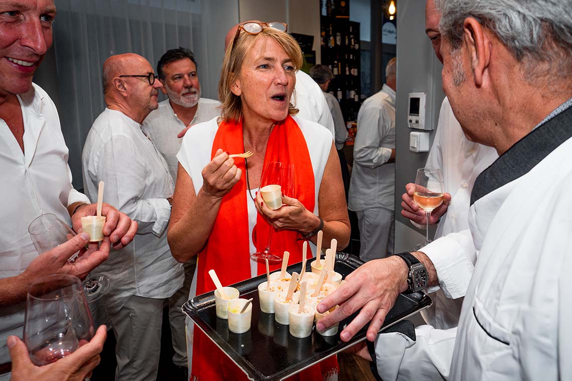 placeholder image-sq